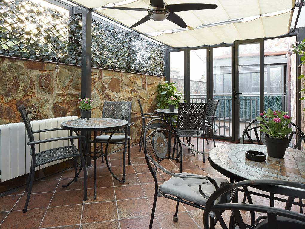 Hostal House Barcelona Exterior photo